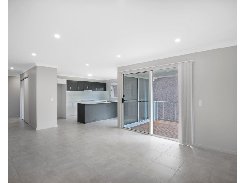29 Meander Circuit, Holmview QLD 4207