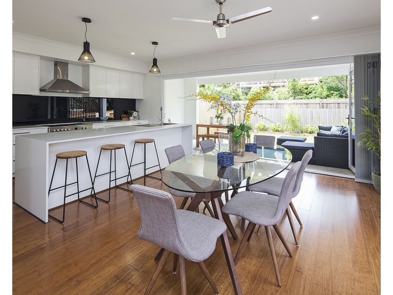 36 Livingstone Street, Yeerongpilly QLD 4105