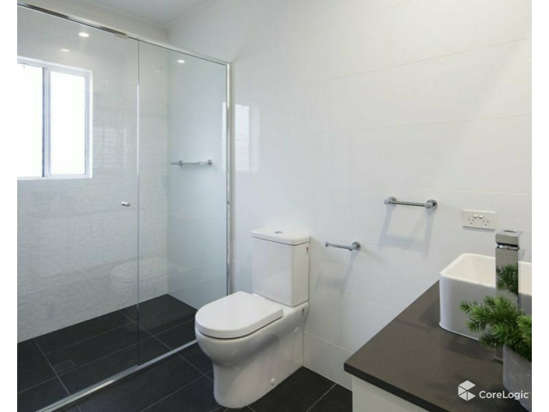 36 Livingstone Street, Yeerongpilly QLD 4105