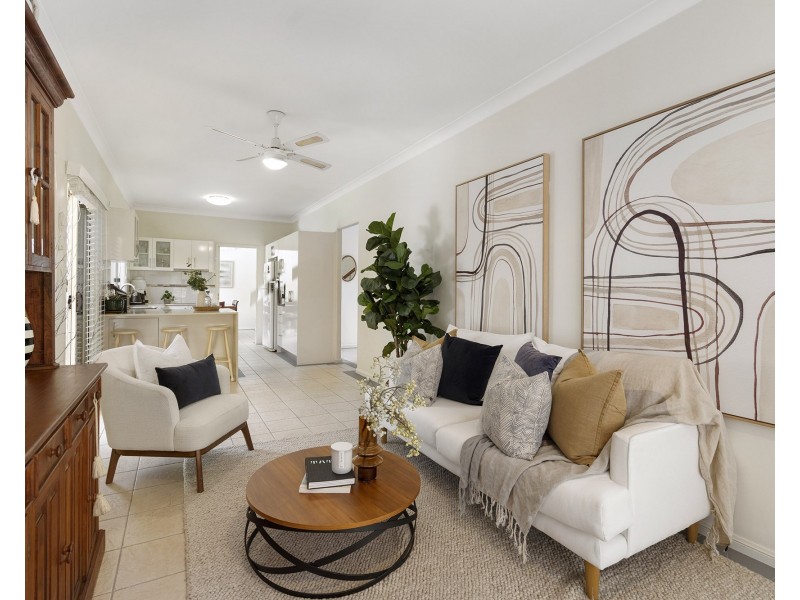 12 Petworth Court, Arundel QLD 4214