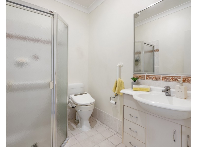 12 Petworth Court, Arundel QLD 4214