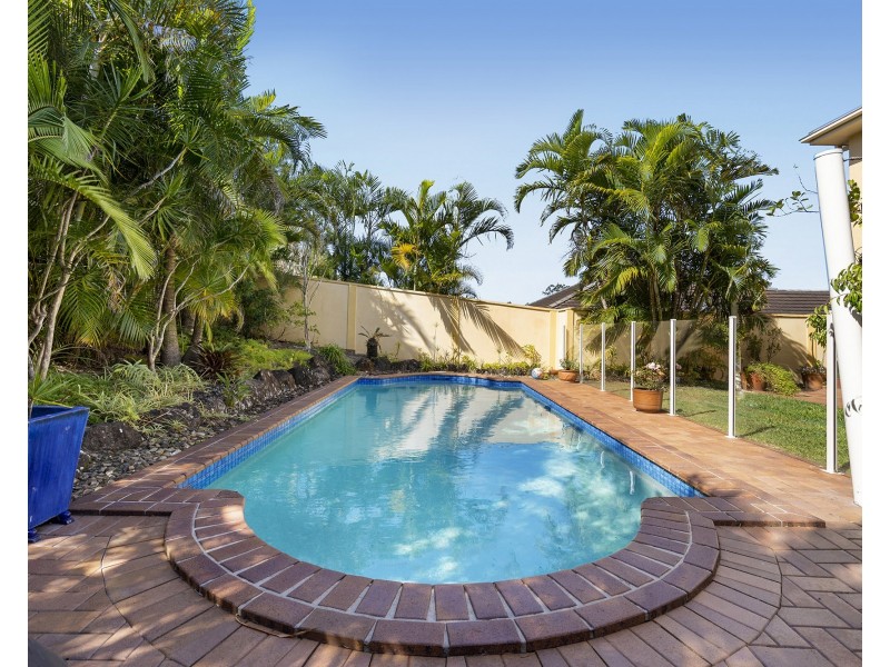 12 Petworth Court, Arundel QLD 4214