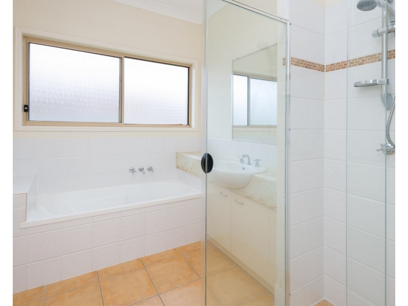 10 Goldcrest Drive, Upper Coomera QLD 4209