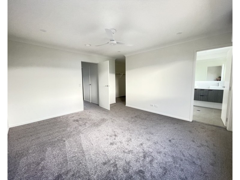 102/38 Gawthern Drive, Pimpama QLD 4209