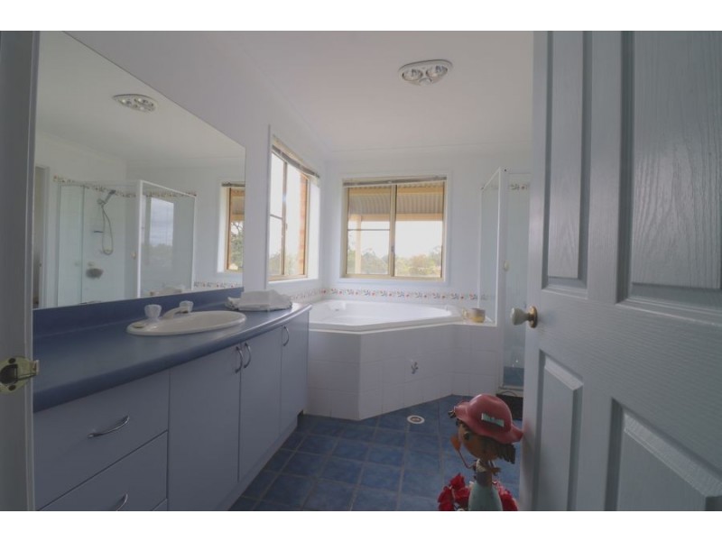 18 Wanaruah Close, Singleton NSW 2330