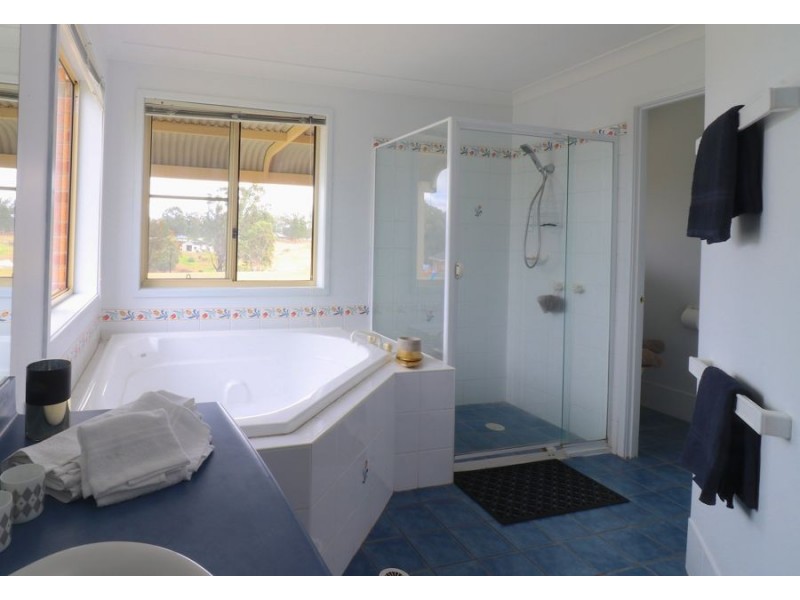 18 Wanaruah Close, Singleton NSW 2330