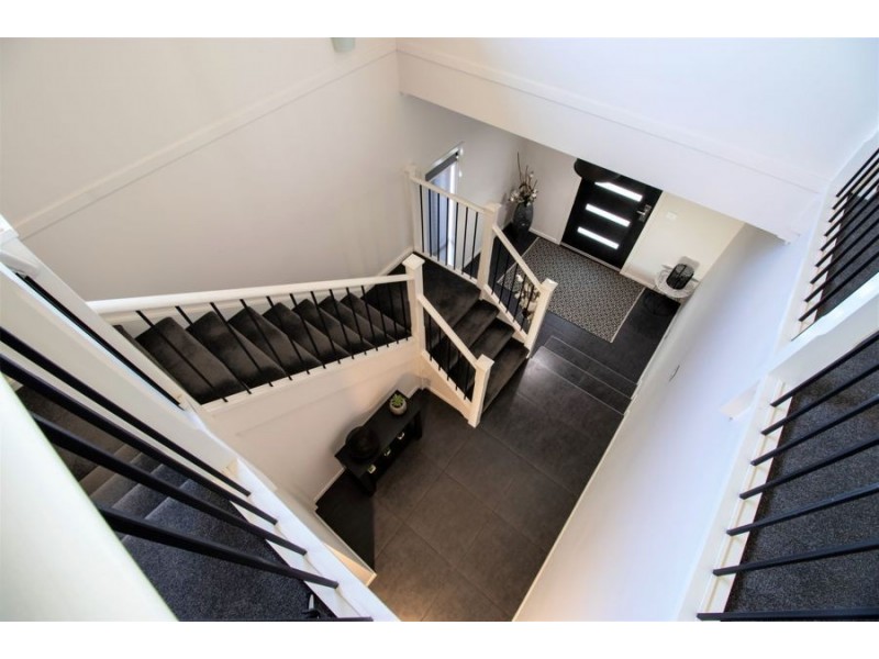 52 Cockatoo Ridge, Aberglasslyn NSW 2320