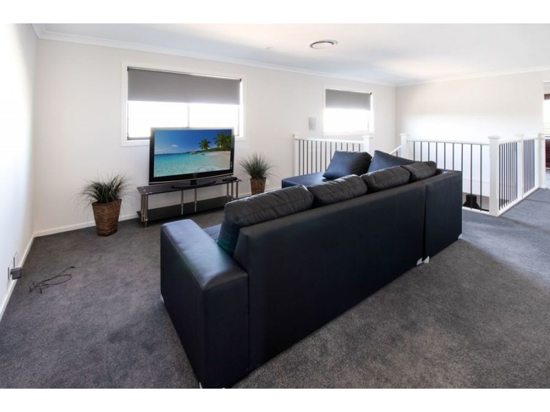 52 Cockatoo Ridge, Aberglasslyn NSW 2320