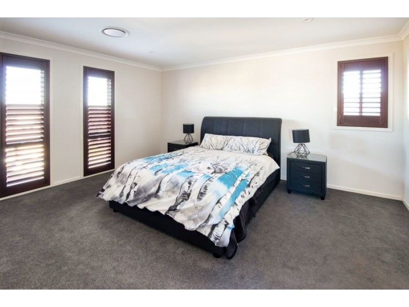 52 Cockatoo Ridge, Aberglasslyn NSW 2320