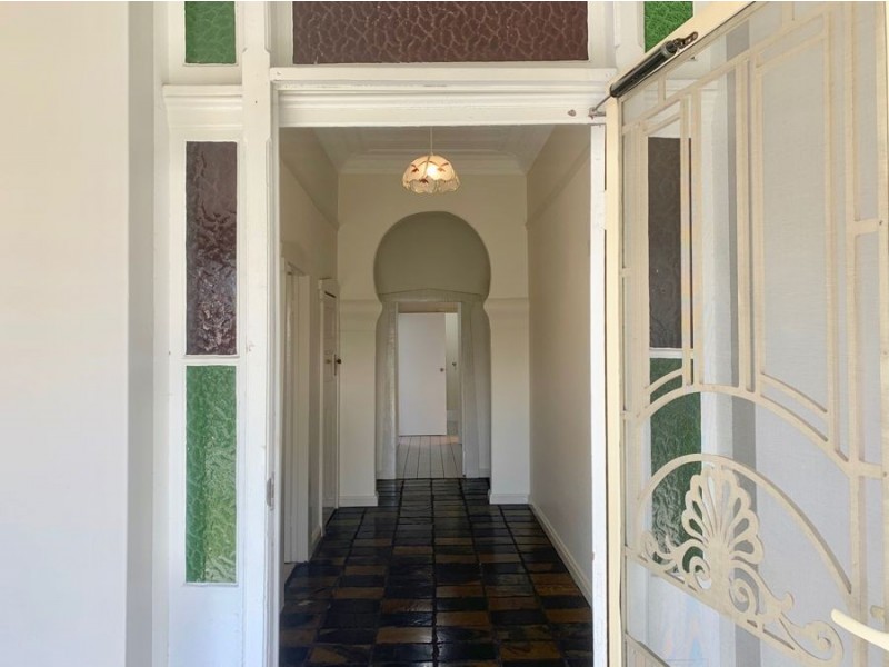 31 Castlereagh St, Singleton NSW 2330