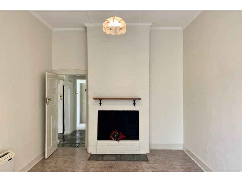 31 Castlereagh St, Singleton NSW 2330