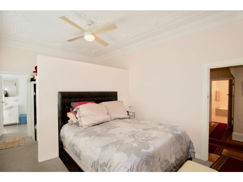 8 Castlereagh St, Singleton NSW 2330