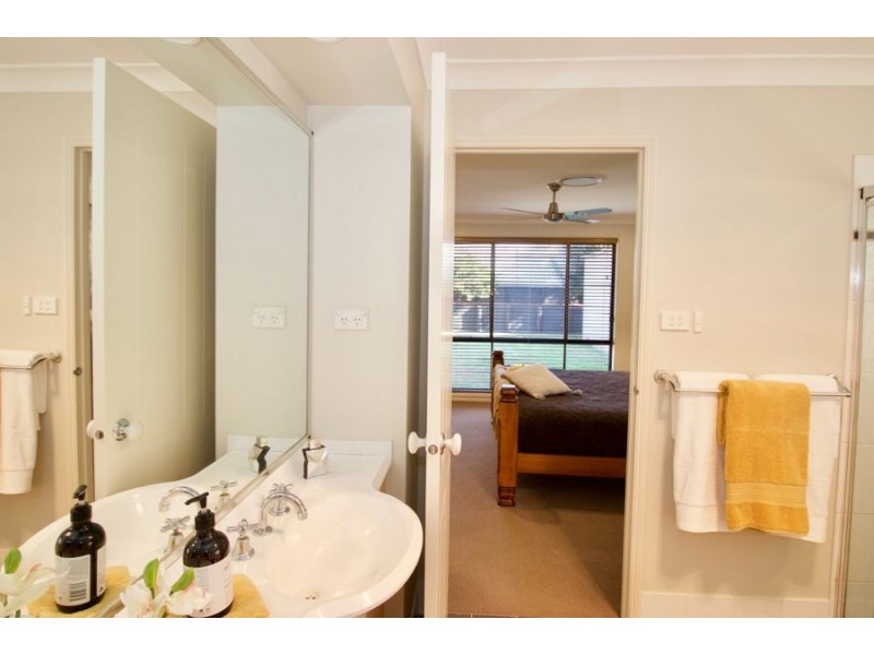 24 Nelson Drive, Singleton NSW 2330