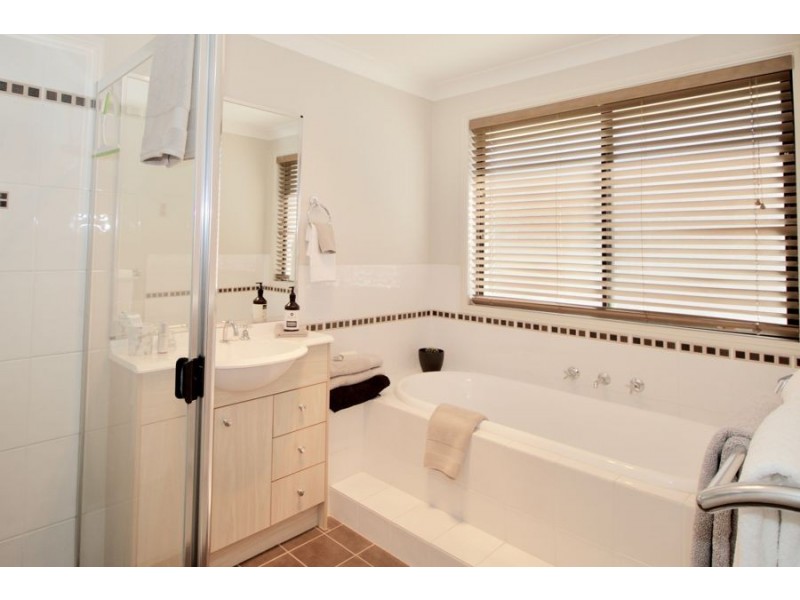 24 Nelson Drive, Singleton NSW 2330