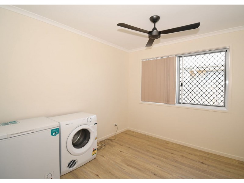 8 Samphire Street, Eli Waters QLD 4655
