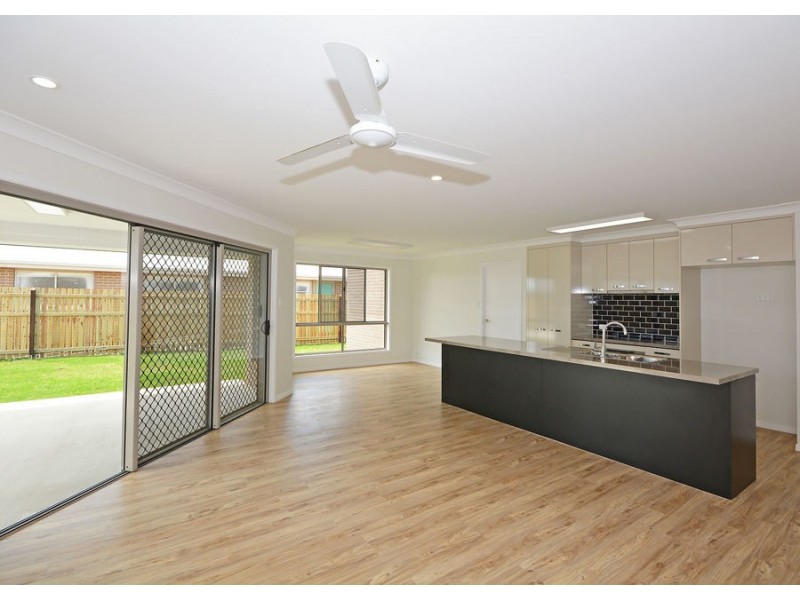 7 Fairway Drive, Urraween QLD 4655