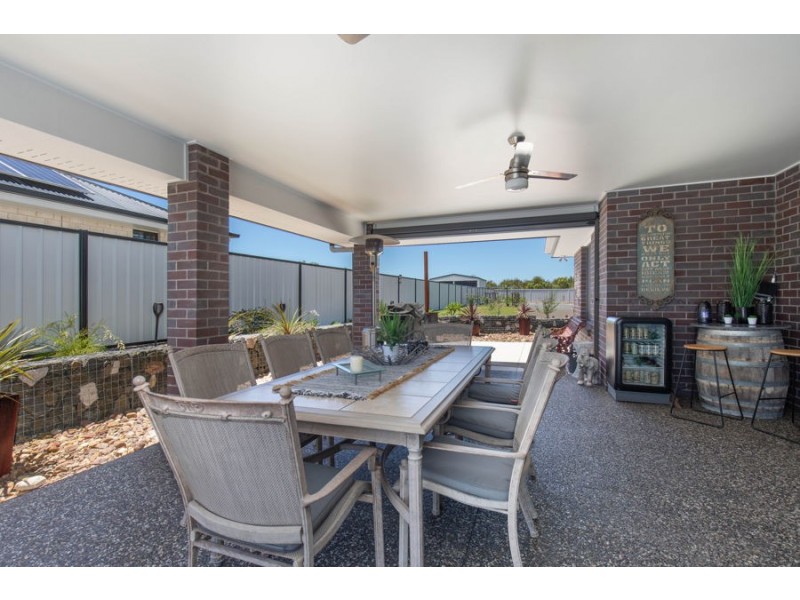 12 Mahalo Road, Booral QLD 4655