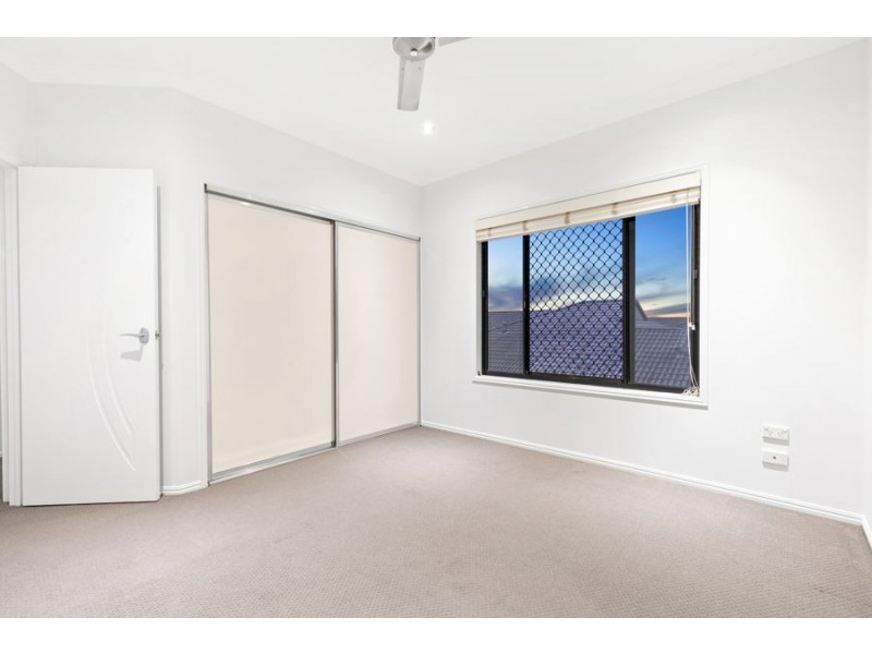 34 Turrum Street, Scarness QLD 4655