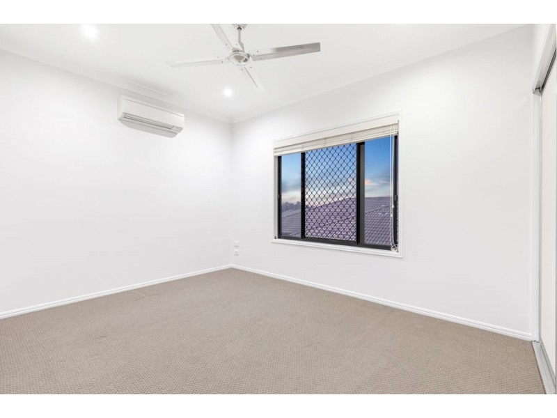 34 Turrum Street, Scarness QLD 4655