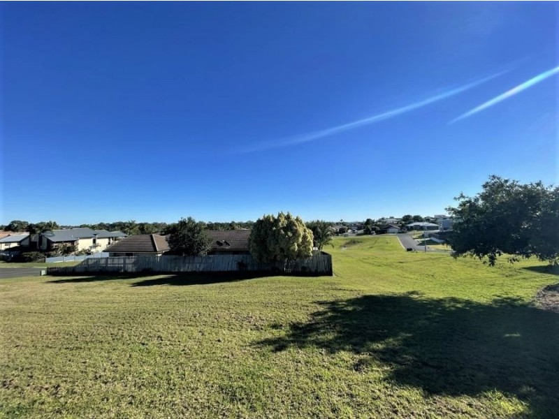 23 Marineview Avenue, Scarness QLD 4655