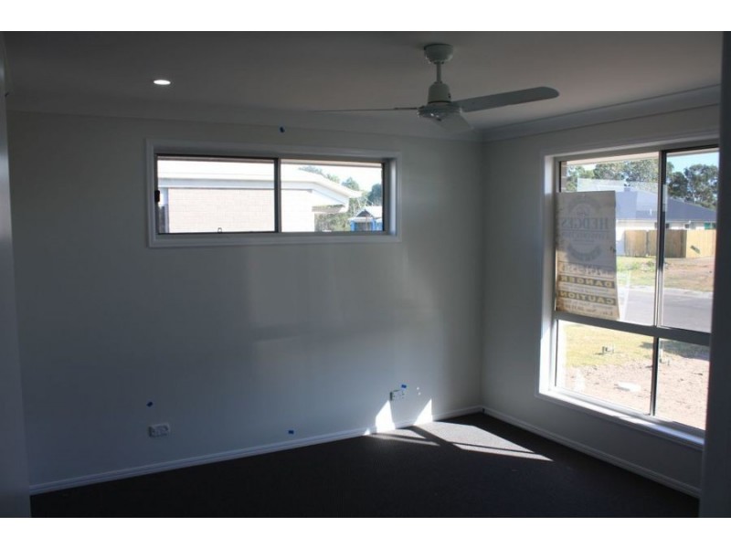 23 Sailaway Circuit, Eli Waters QLD 4655