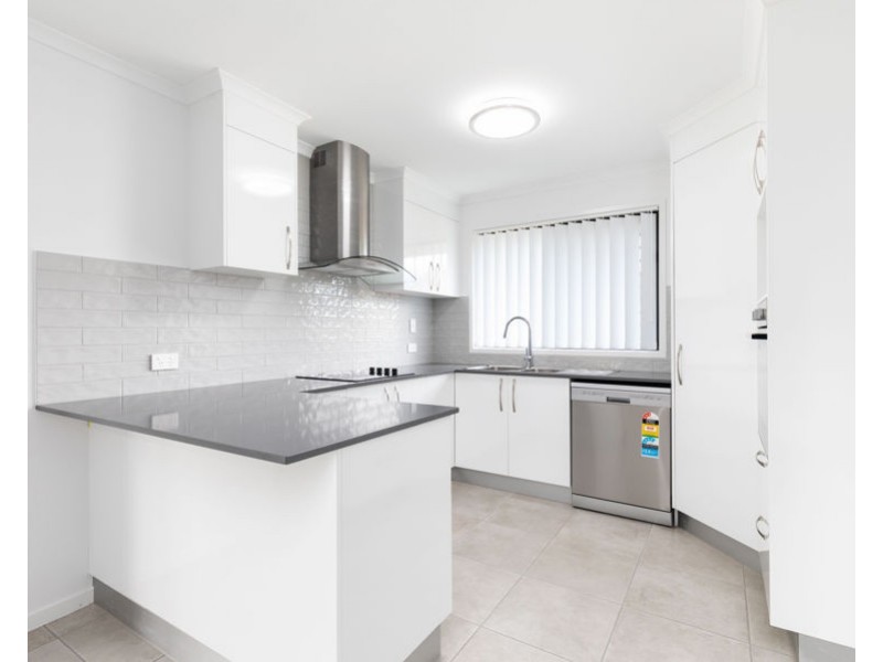 2 Waterside Way, Eli Waters QLD 4655