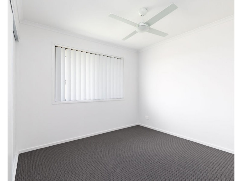 2 Waterside Way, Eli Waters QLD 4655