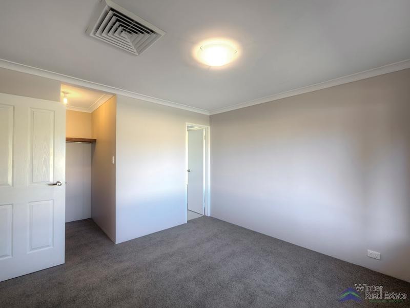 1 Lisbon Way, Seville Grove WA 6112