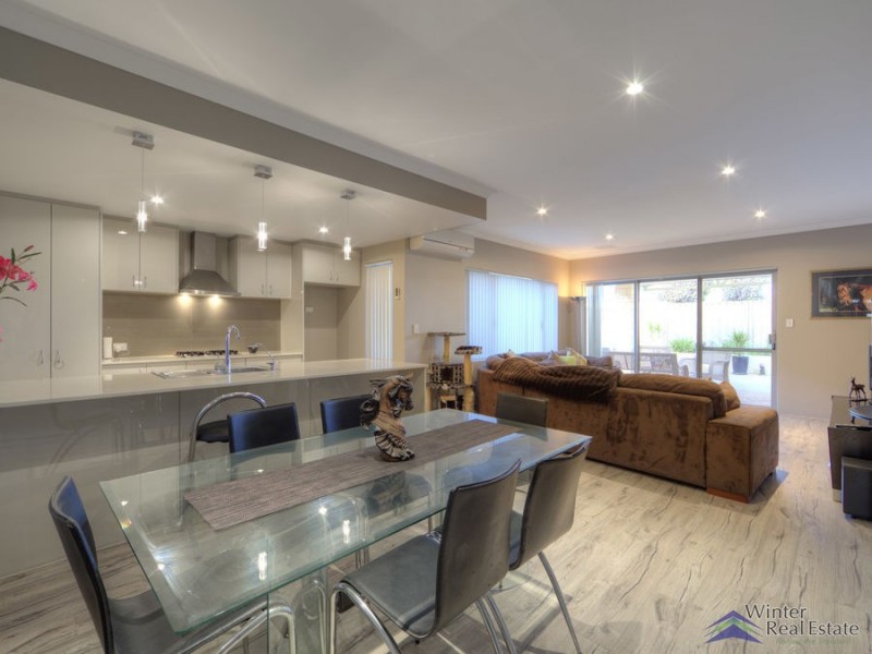 6/3 Kaoriki Court, Maida Vale WA 6057