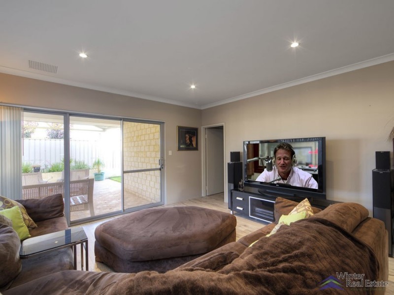 6/3 Kaoriki Court, Maida Vale WA 6057