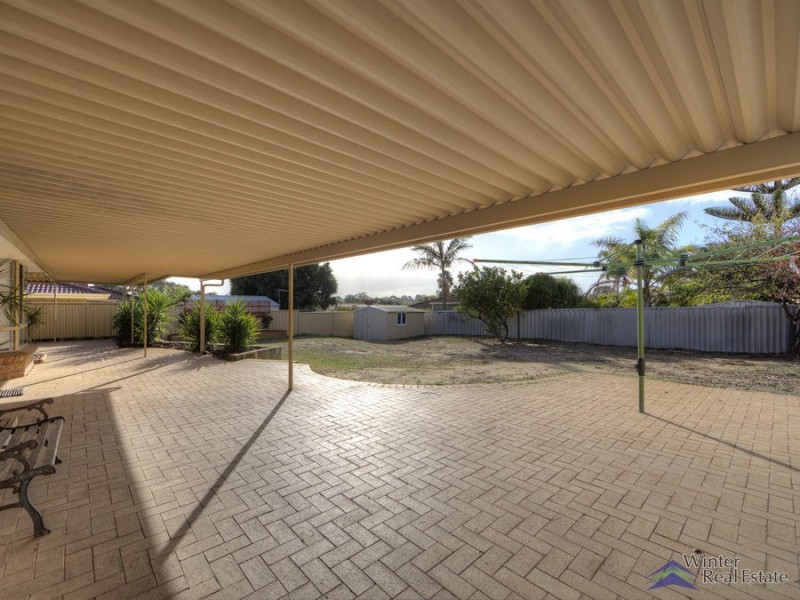 89 Bolderwood Drive, South Lake WA 6164
