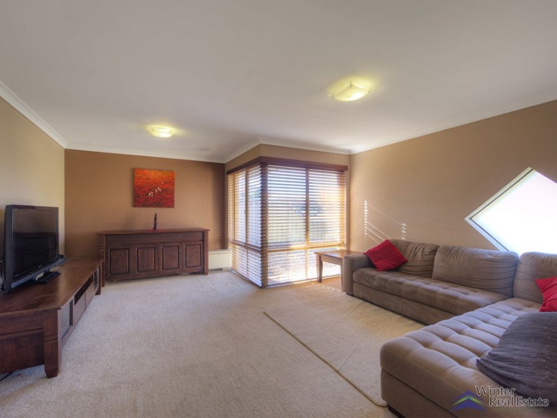 3 Coola Place, High Wycombe WA 6057