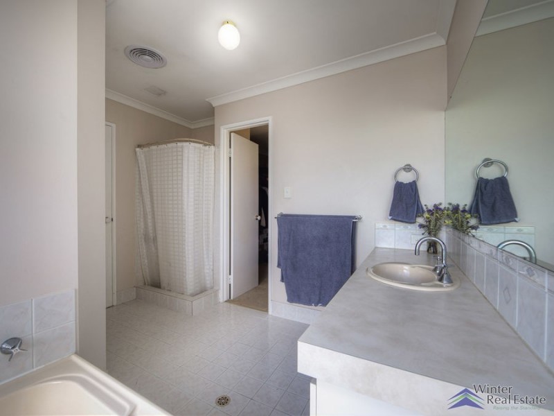 3 Coola Place, High Wycombe WA 6057