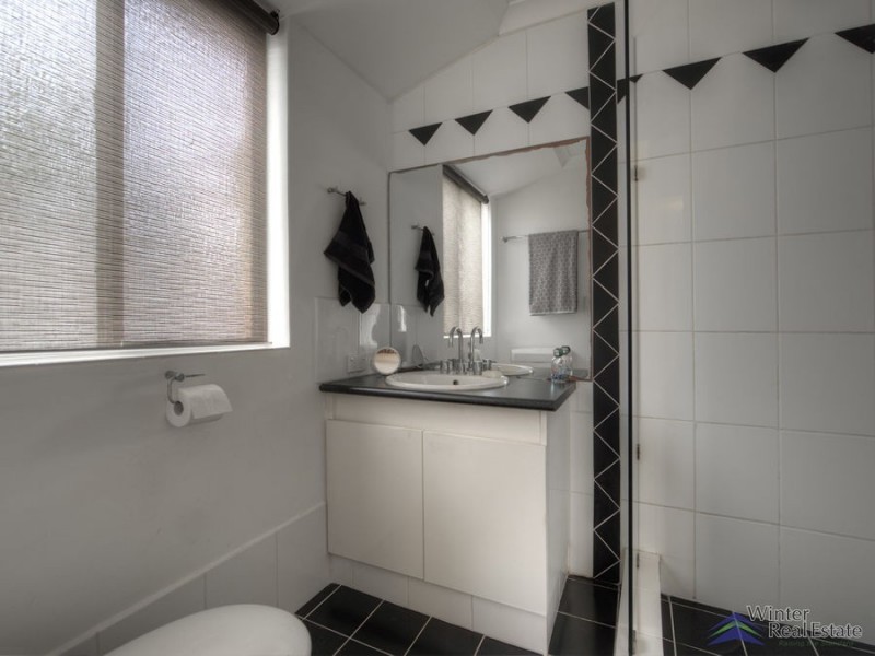 16 Chadlington Drive, Padbury WA 6025