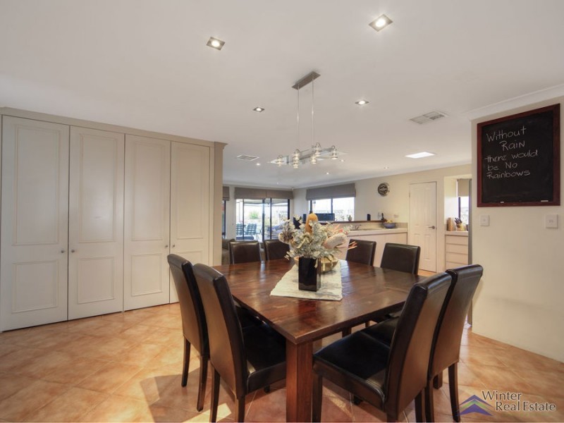 16 Chadlington Drive, Padbury WA 6025