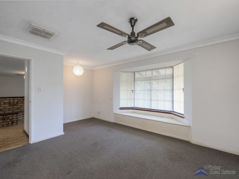 11 Bamlett Street, Mount Nasura WA 6112