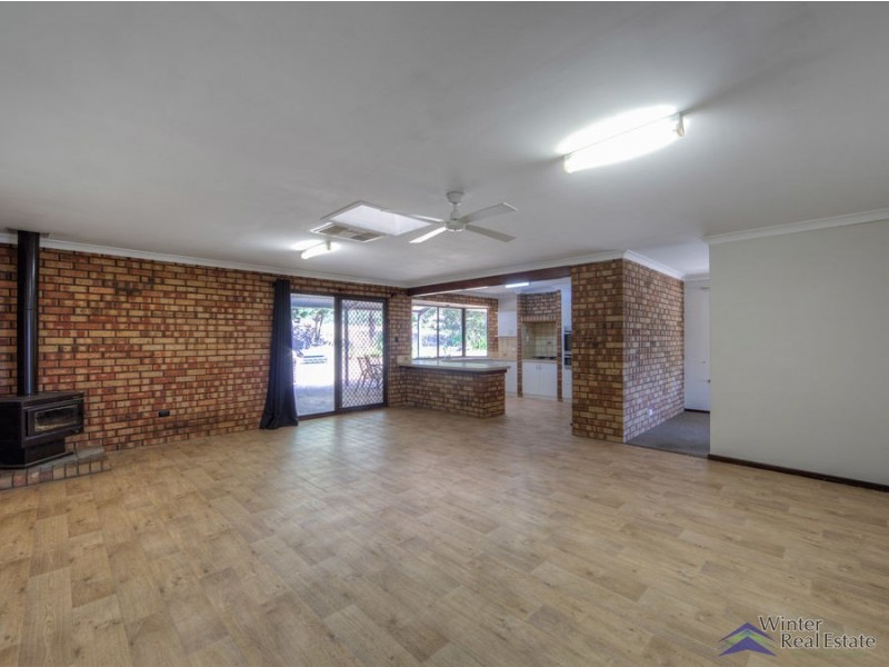 11 Bamlett Street, Mount Nasura WA 6112