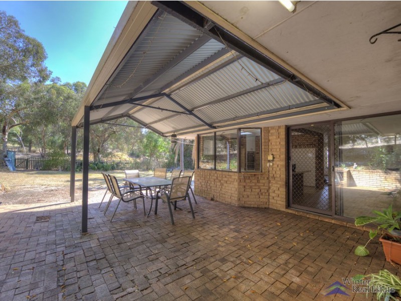 11 Bamlett Street, Mount Nasura WA 6112