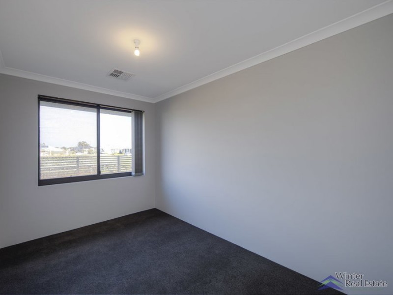 21 Simcoe Way, Caversham WA 6055