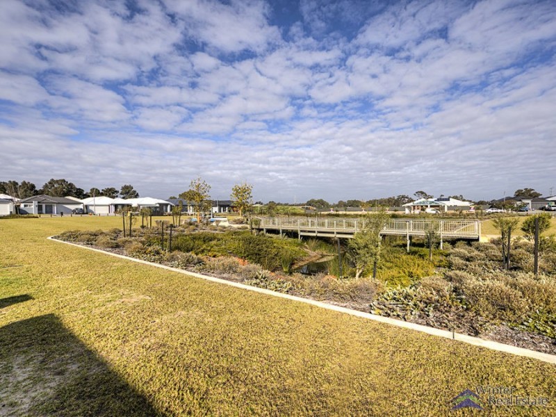 21 Simcoe Way, Caversham WA 6055