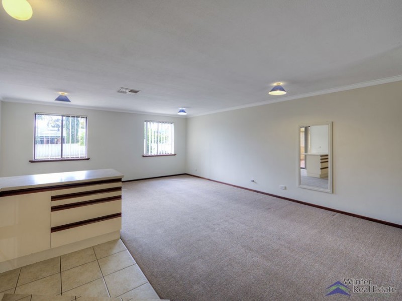 302 Kalamunda Road, Maida Vale WA 6057