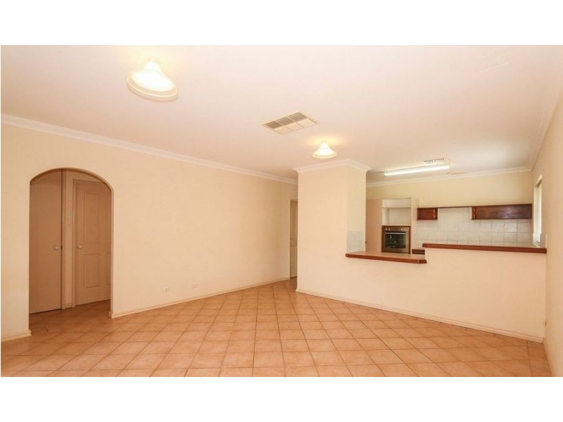 3/3 Dixon Road, Kalamunda WA 6076