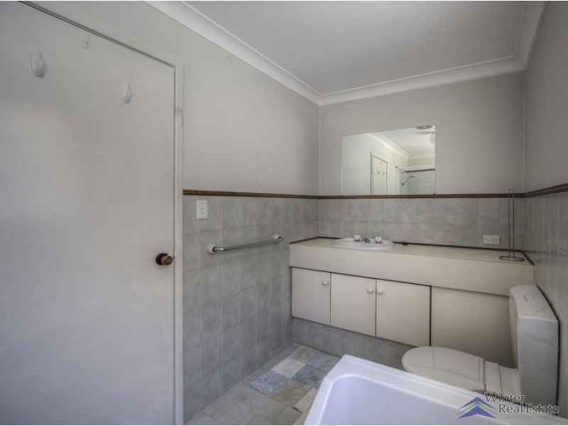 19 Ravenswood Road, Maida Vale WA 6057