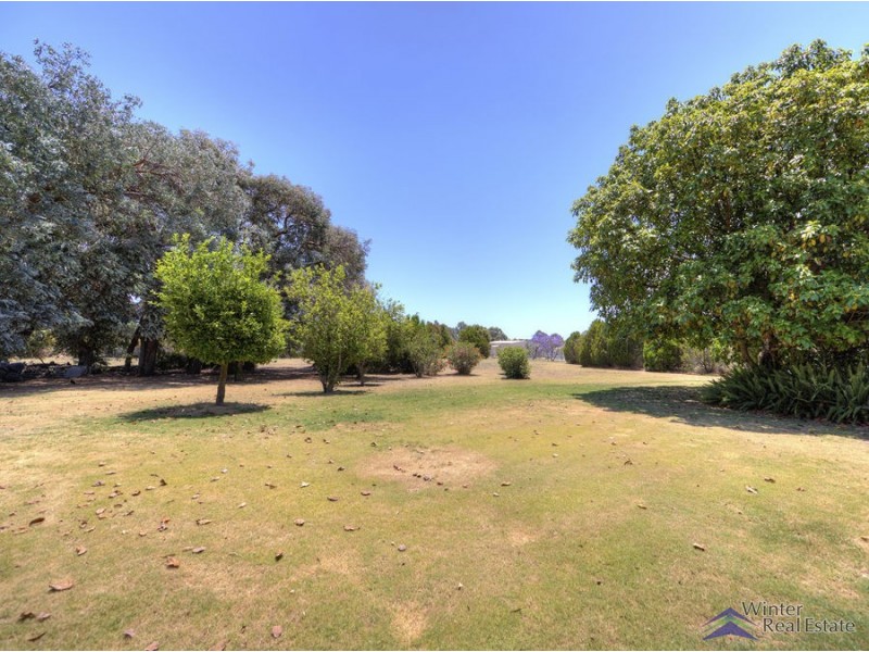 19 Ravenswood Road, Maida Vale WA 6057