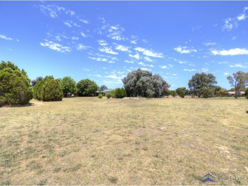 19 Ravenswood Road, Maida Vale WA 6057