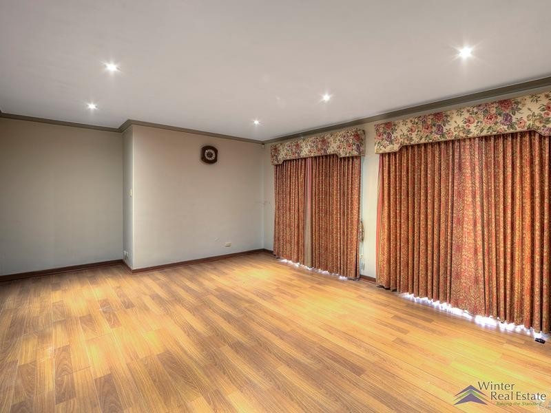 28 Corbel Street, Shelley WA 6148