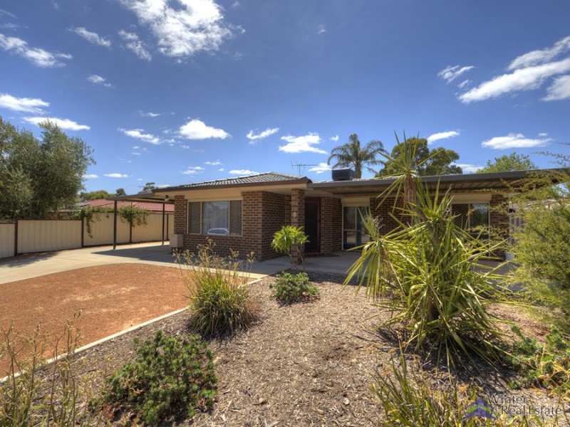 9 The Ridgeway, Swan View WA 6056