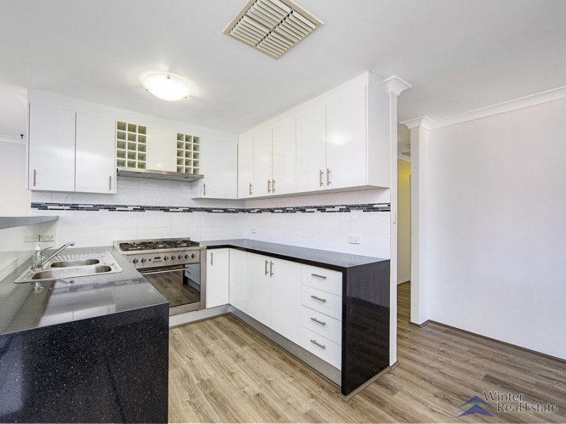 9 The Ridgeway, Swan View WA 6056