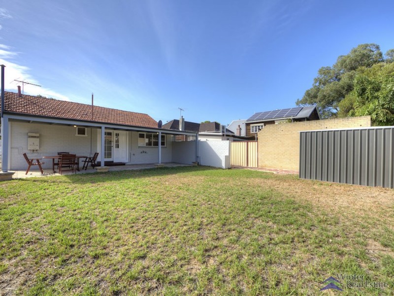 17 Hugh Street, Guildford WA 6055