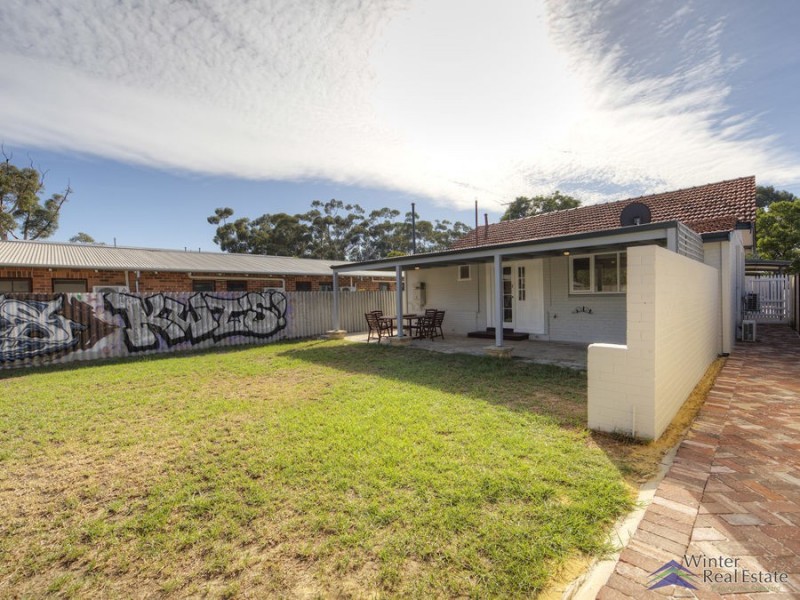 17 Hugh Street, Guildford WA 6055